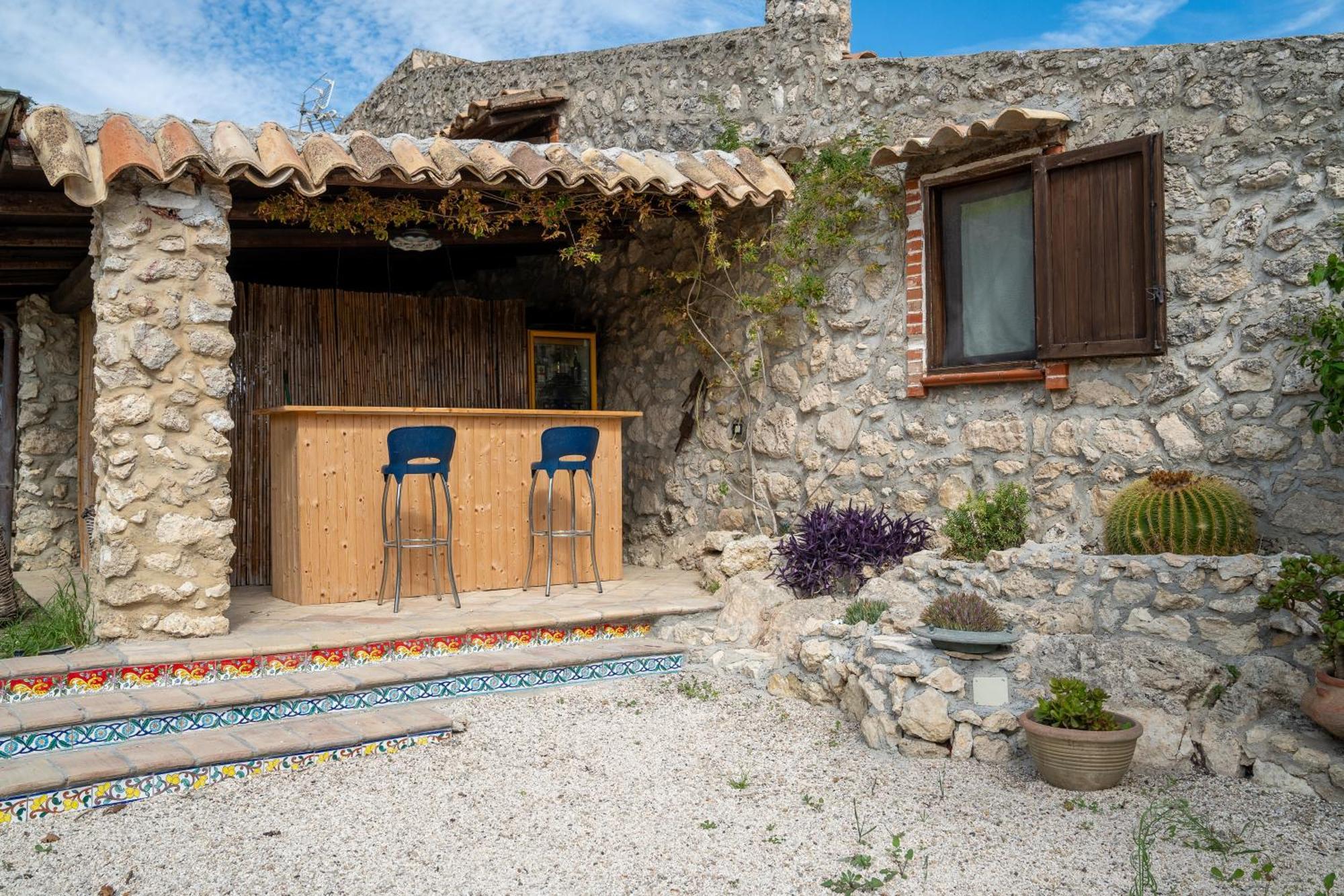 Roba Degli Ulivi Bed & Breakfast