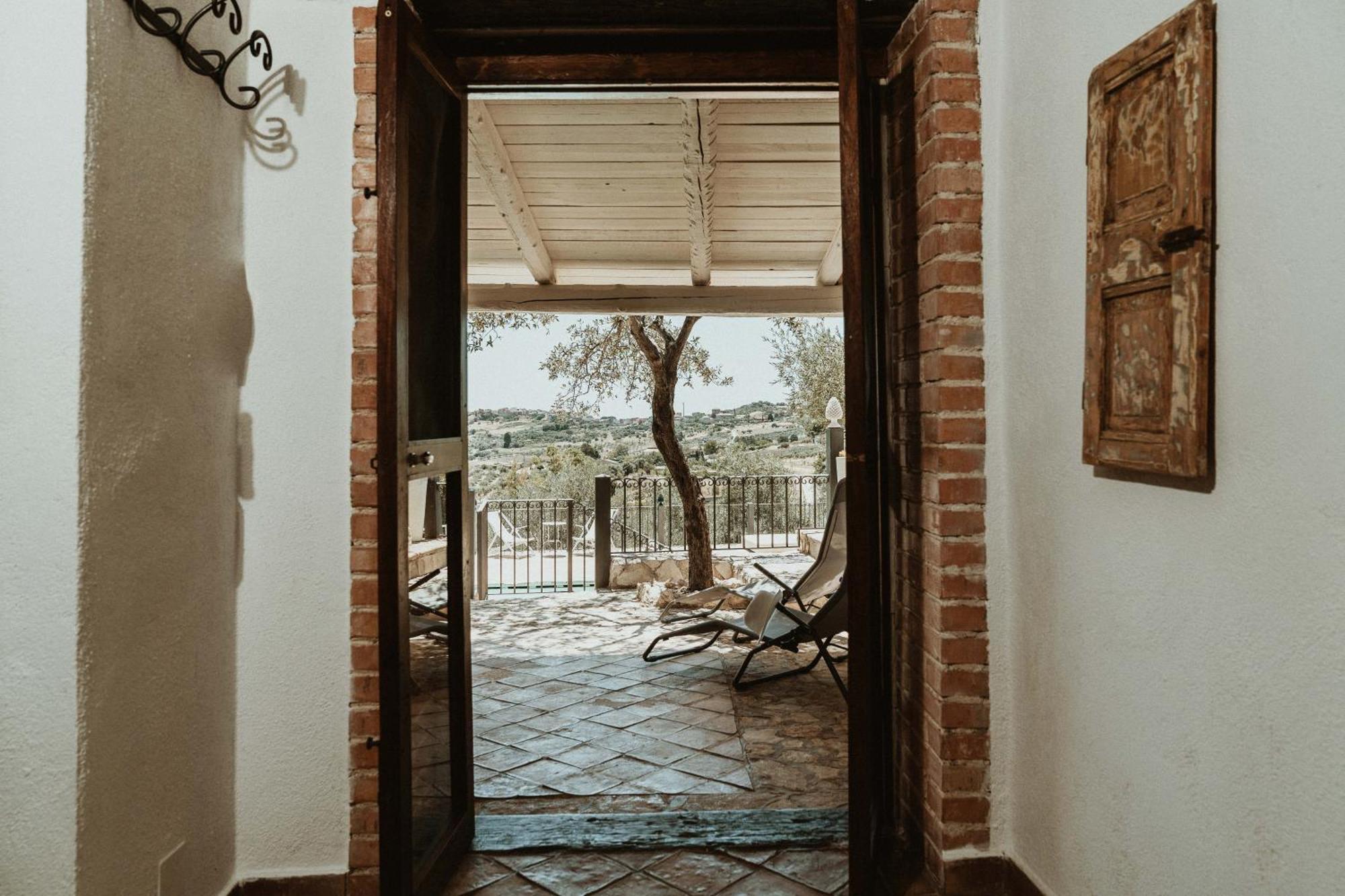 Roba Degli Ulivi Bed & Breakfast